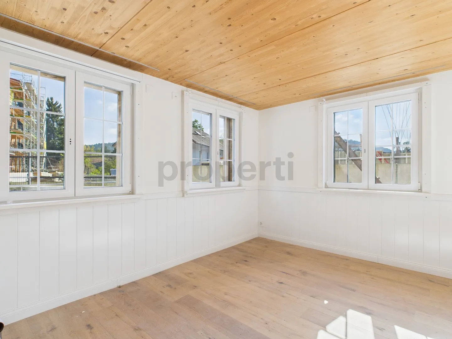 Brand New 3.5 Room Ground Floor Apartment with Historical Charm - Family-Friendly & Age-Appropriate in Grossdietwil LU - Photo 2 of 9