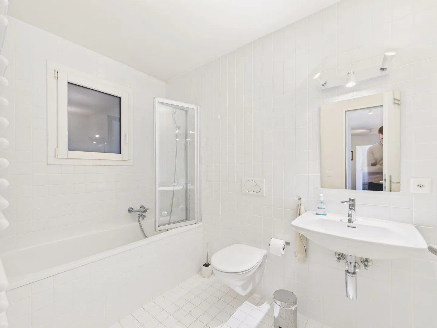 Panoramic View - Spacious 6.5 Room Townhouse - Photo 10 of 13