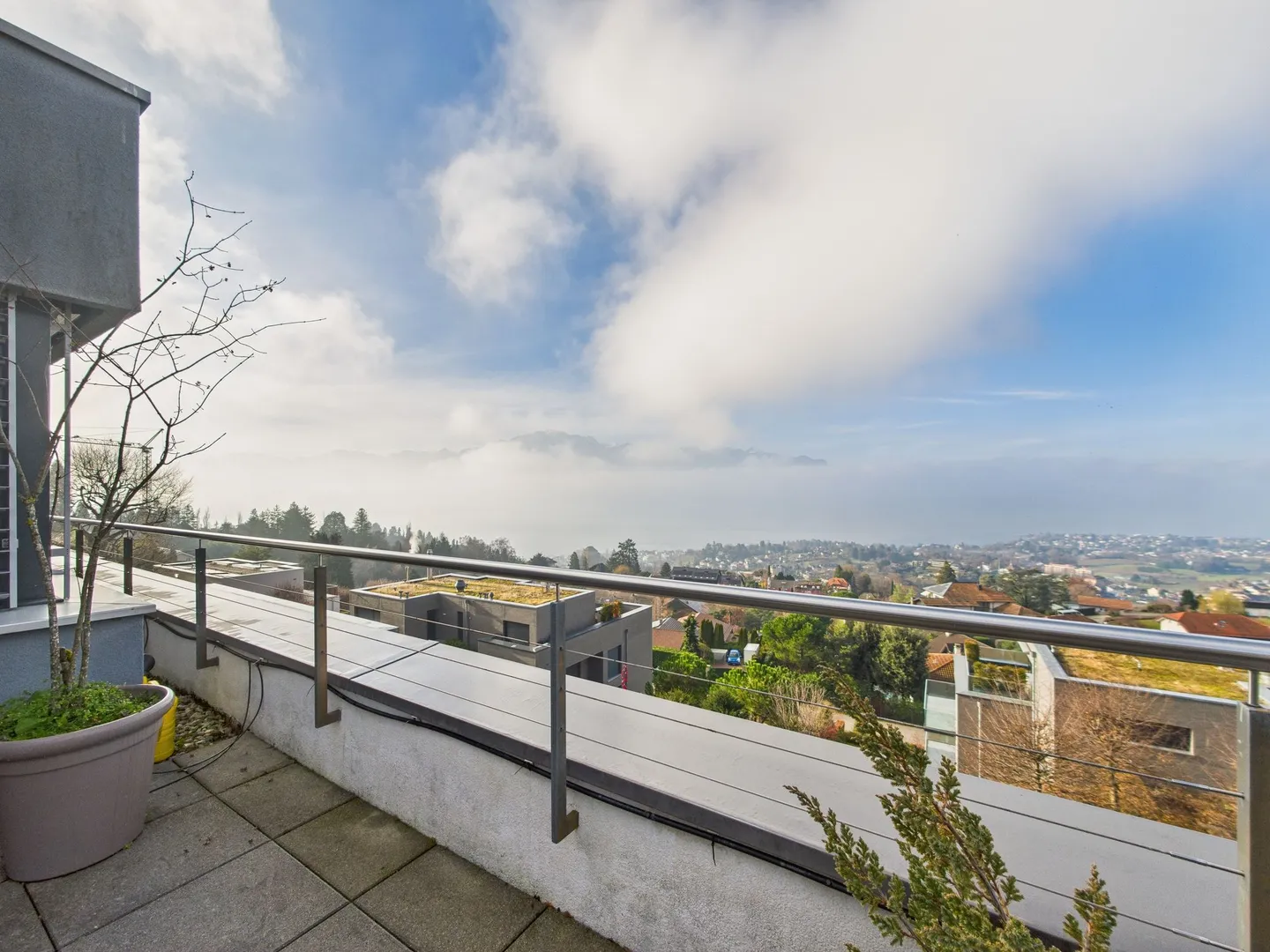 Panoramic View - Spacious 6.5 Room Townhouse - Photo 4 of 13