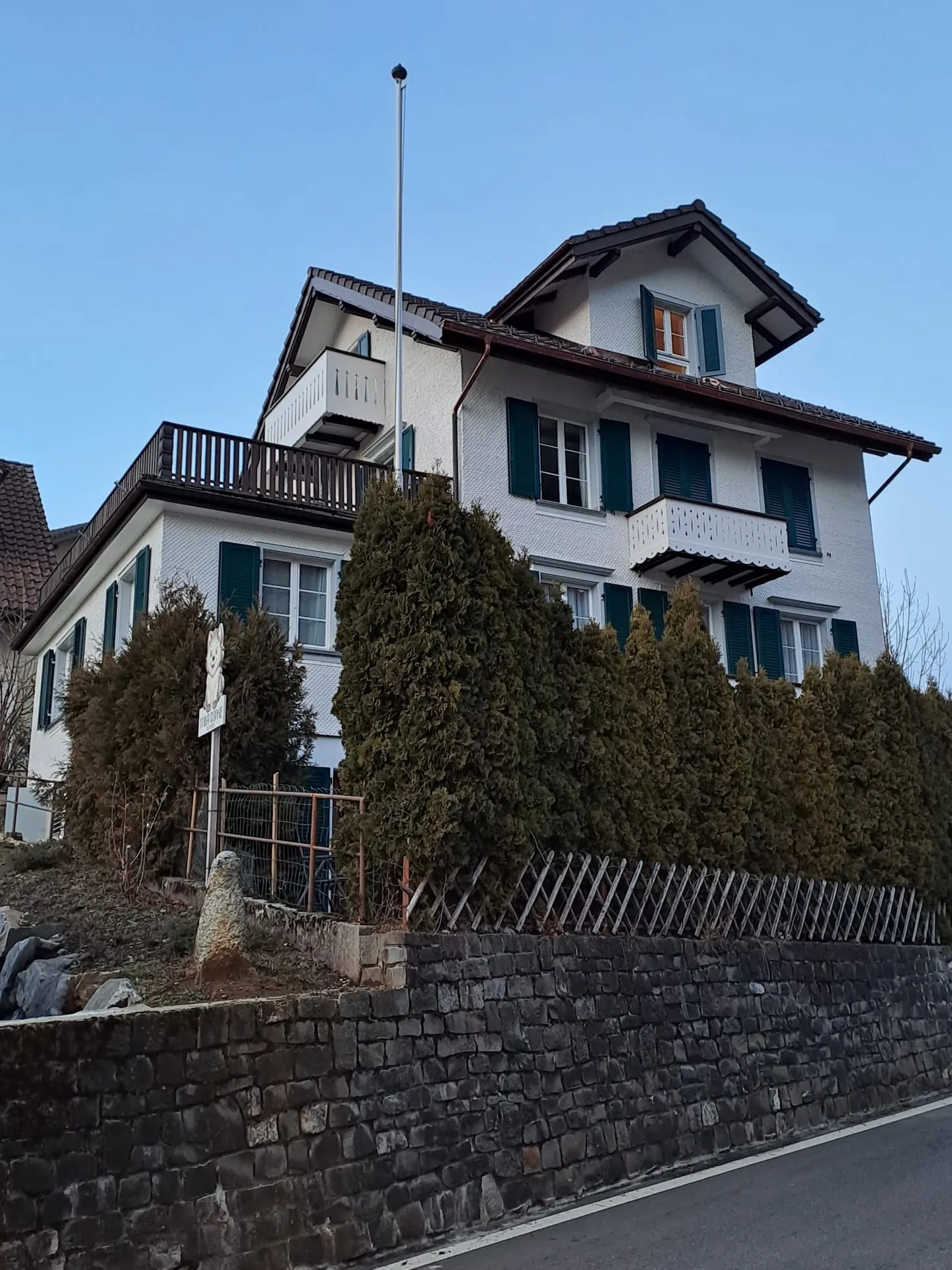 Appartement/partie de maison de 3,5 pièces confortable avec jardin à Morschach - Photo 12 sur 13