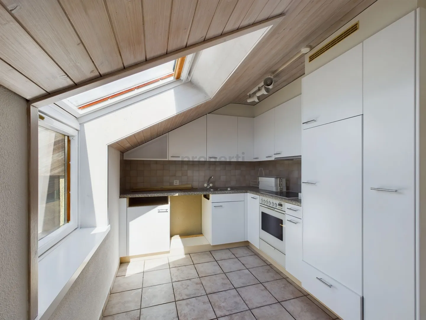 Appartement 2,5 pièces dans le beau Beggingen rural et calme - Photo 2 sur 9