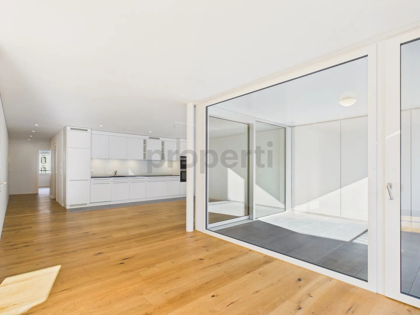 Appartamento moderno di 3,5 locali sul lago di Lucerna a Brunnen SZ - Foto 1 di 11