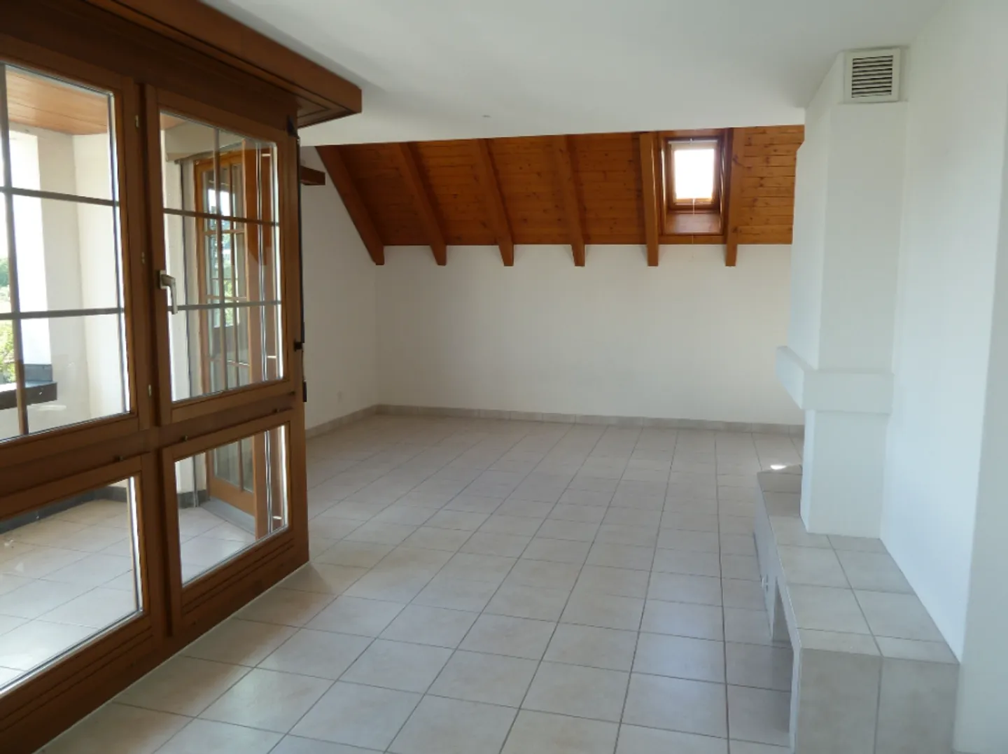 Maisonette luminosa, balcone soleggiato e riscaldamento a pavimento efficiente - Foto 9 di 12