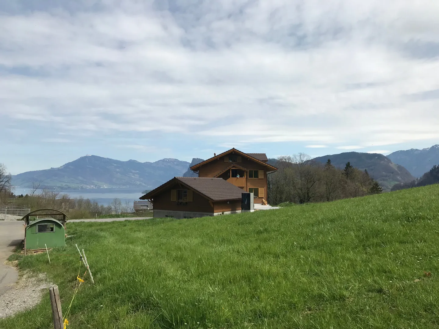 Schöne Aussicht, ländliche Idylle und eigener Carport - Foto 6 von 7