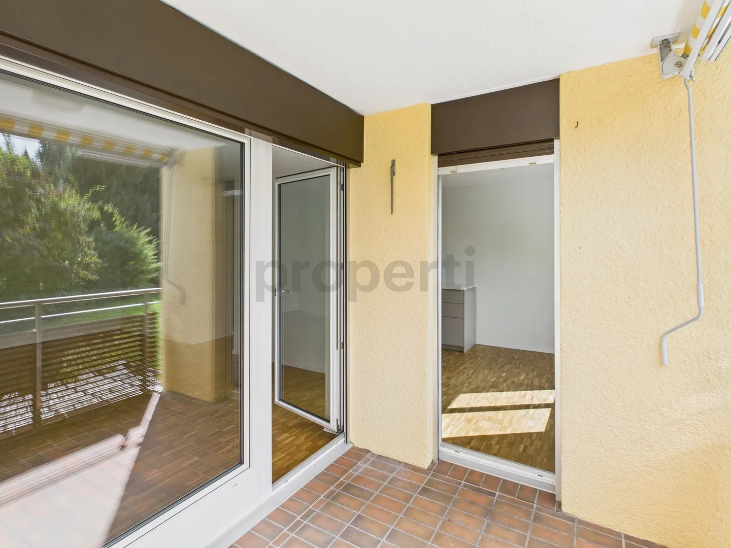 City-Close and Modern 2.5-Room Apartment in Tax-Friendly Gockhausen - Photo 8 of 12