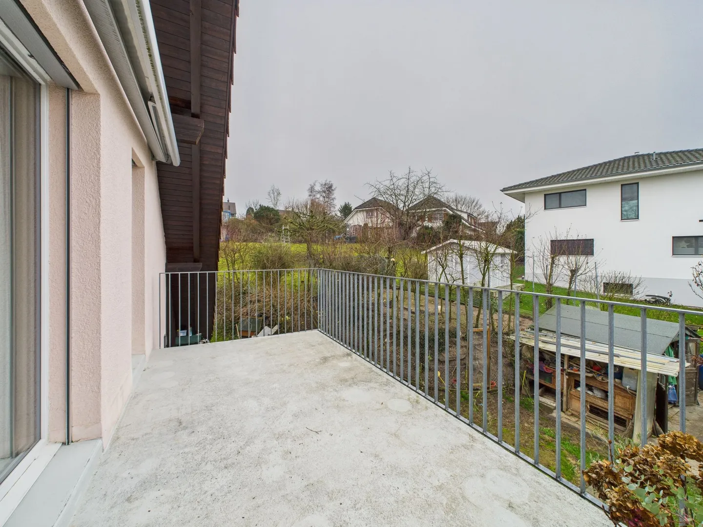 Appartement moderne 2.5 pièces avec balcon à Fräschels - Photo 9 sur 11