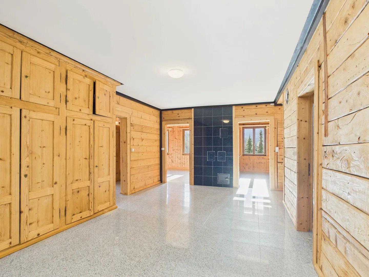 Charmante 5.5-Zimmer-Wohnung mit Balkon in Tamins - Foto 7 von 11