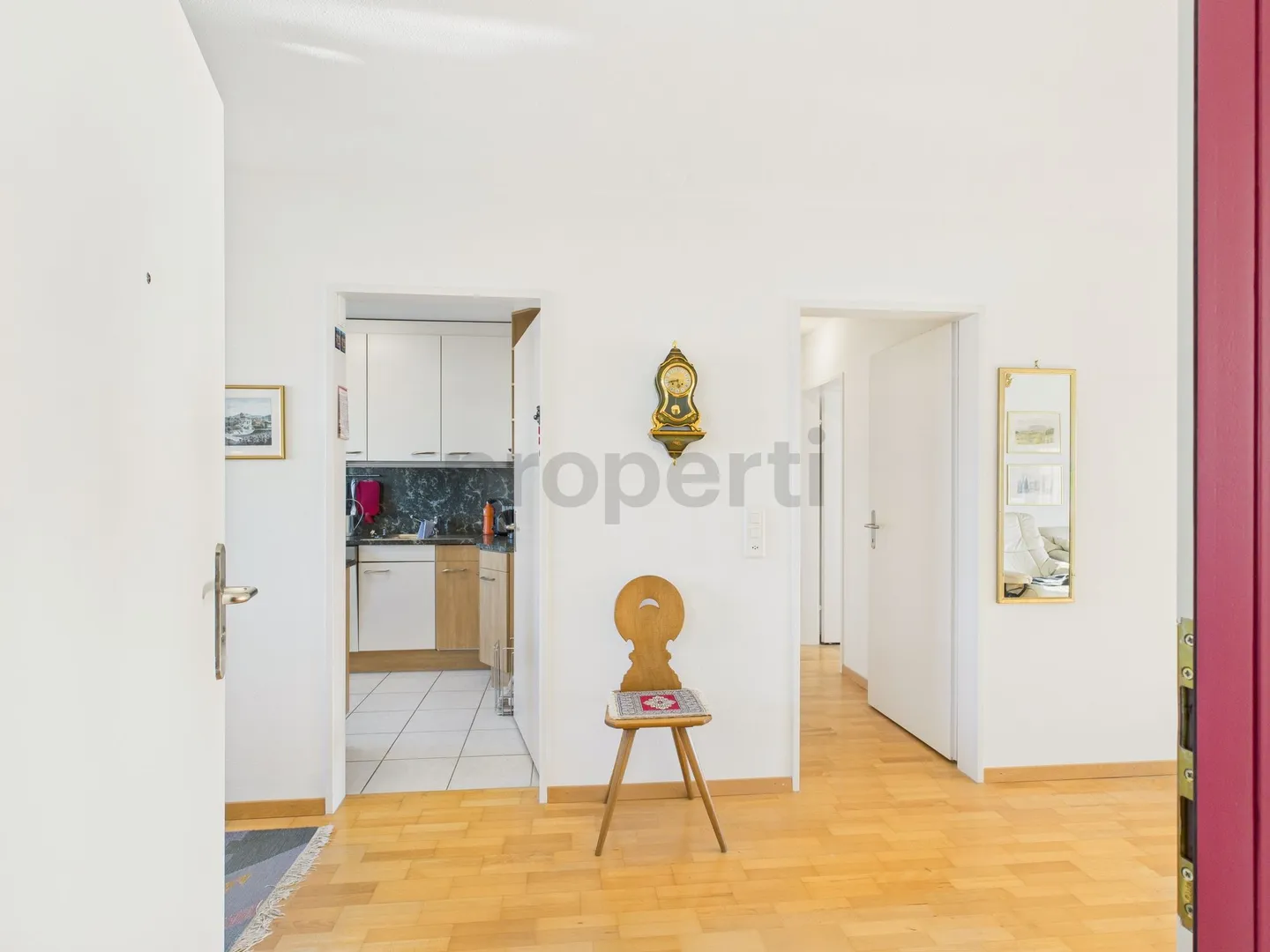 Helle 4.5-Zimmer Wohnung mit Balkon - Foto 8 von 13