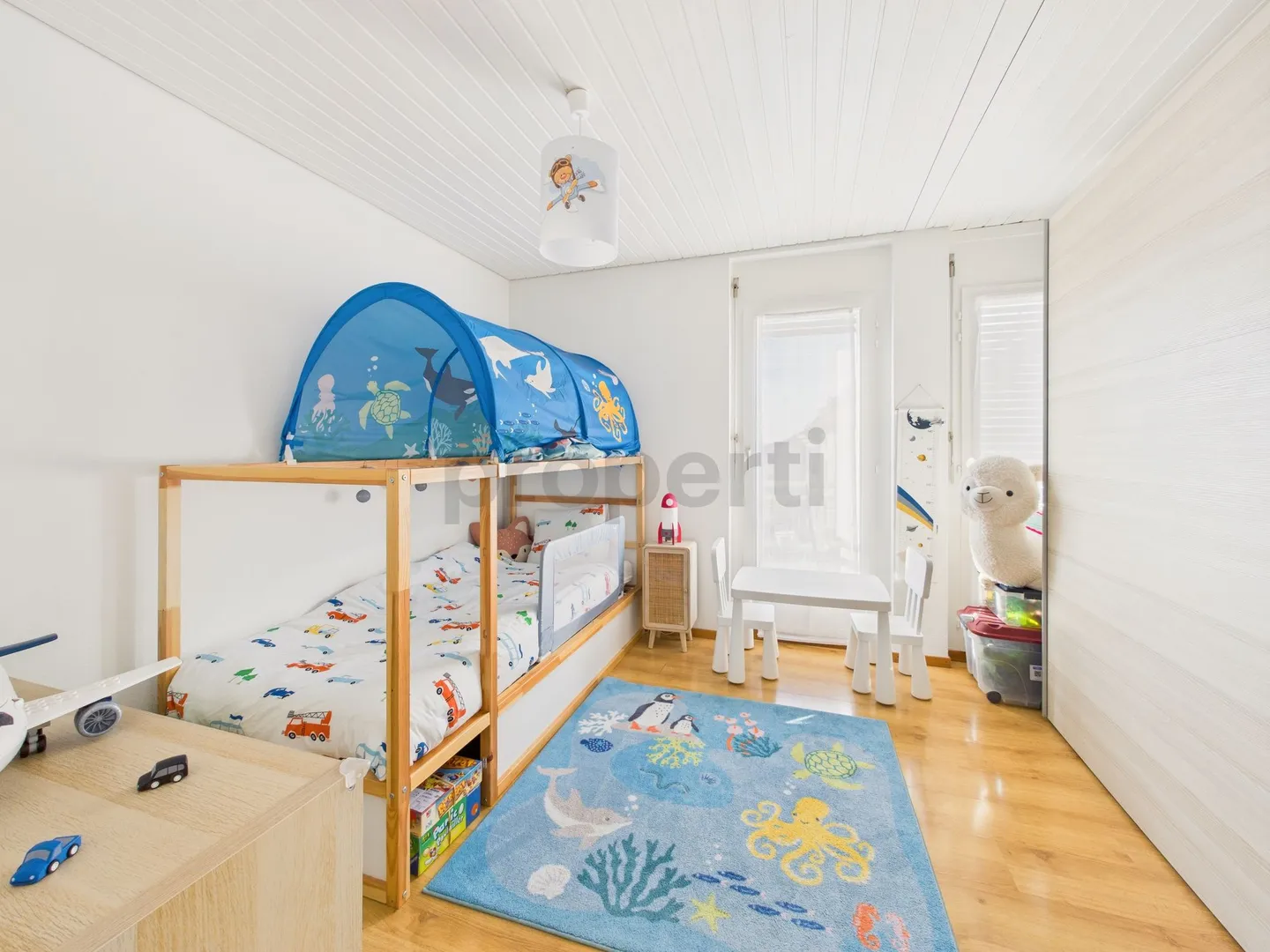 Élégante 4.5 pièces  maisonnette avec balcon ensoleillé à Treycovagnes - Foto 7 di 12