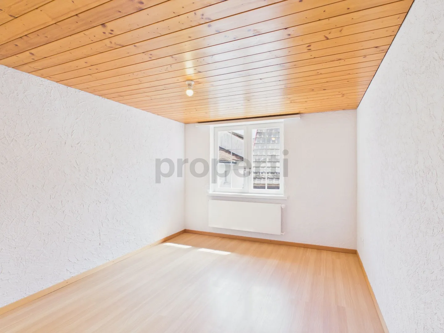 Charming 2.5-Room Apartment - Photo 7 of 11