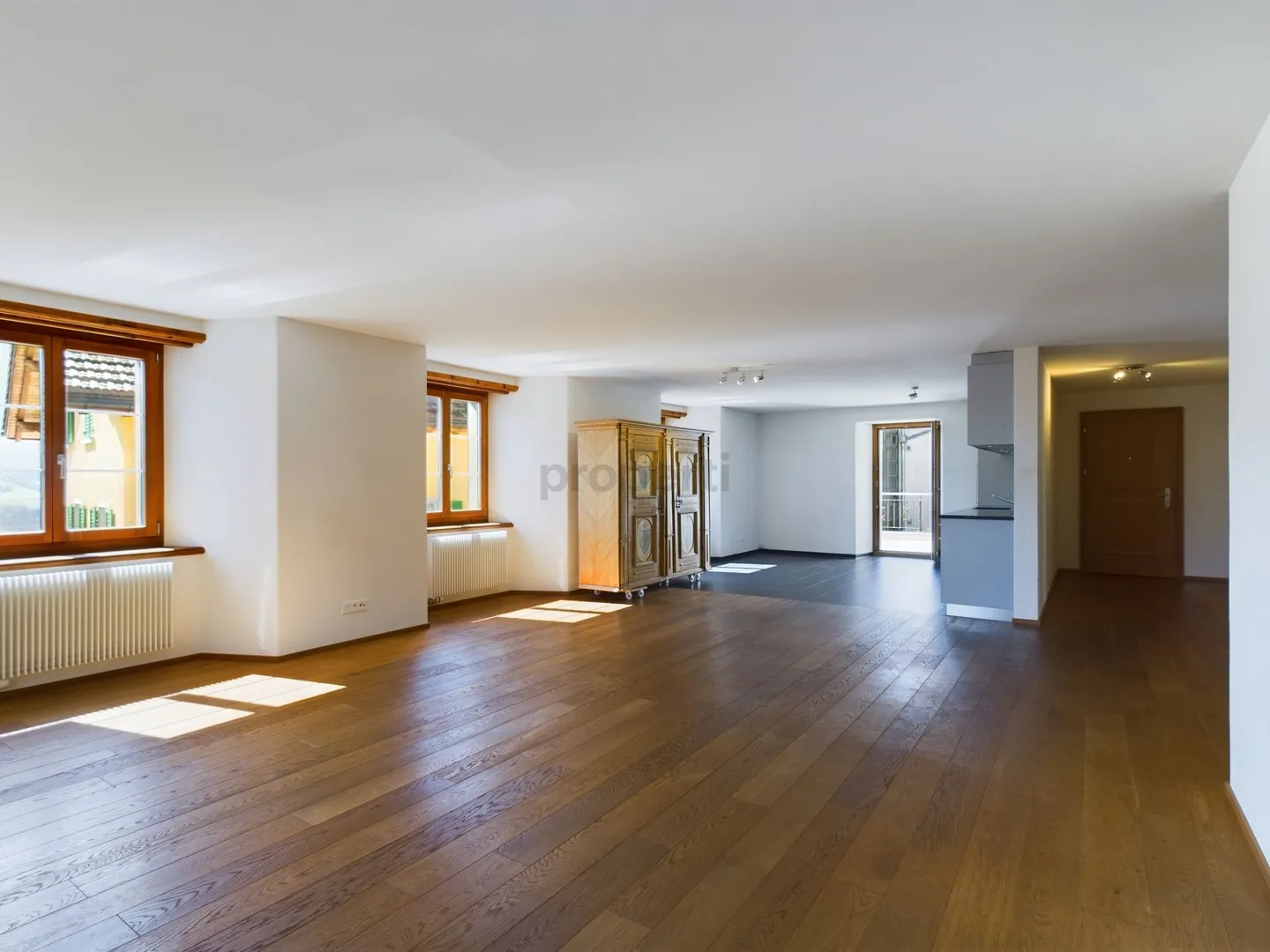 Charmante Wohnung in historischem Gebäude - Foto 1 von 10