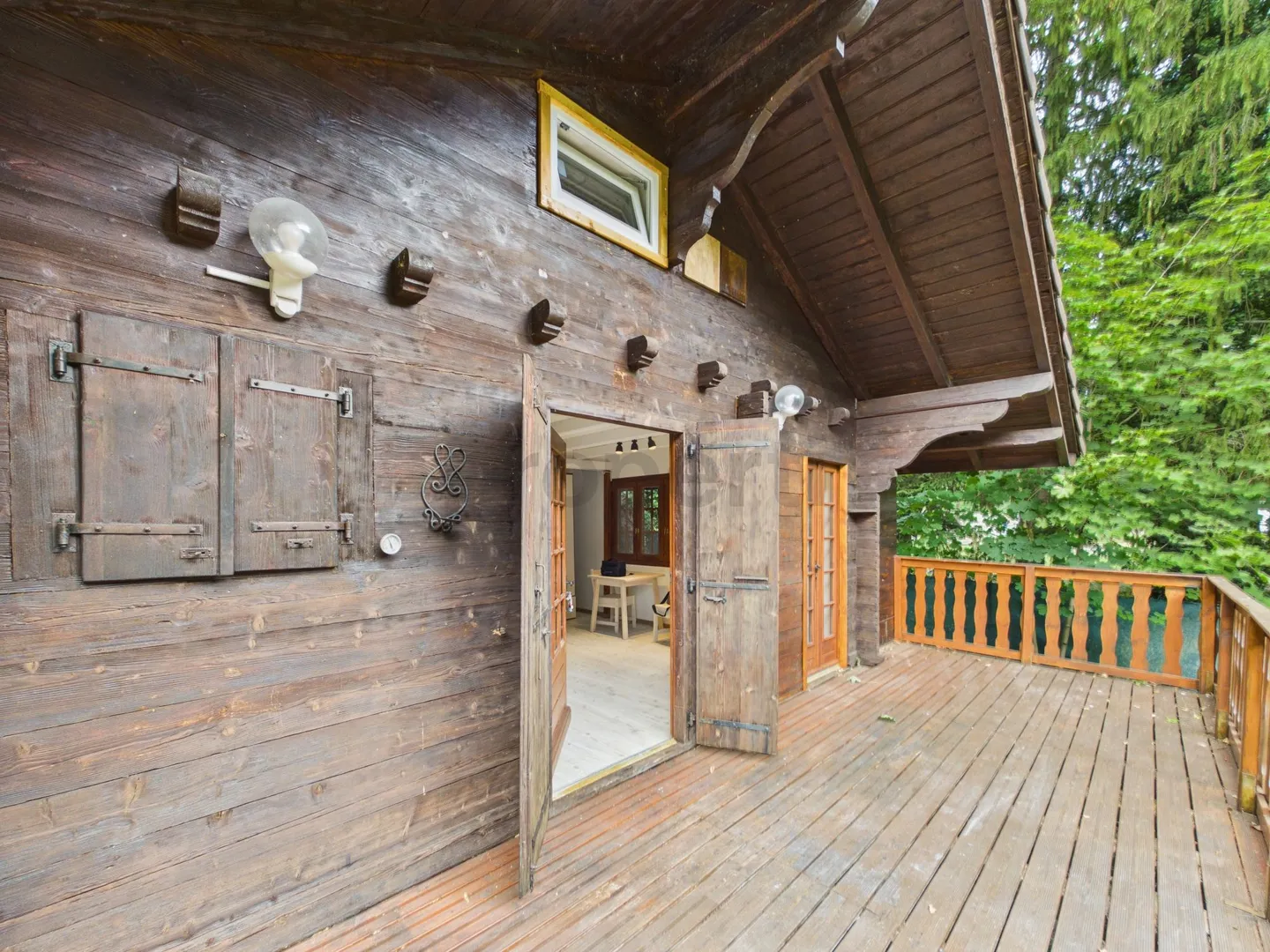 Chalet Charmant avec Touches Modernes - Photo 2 sur 12