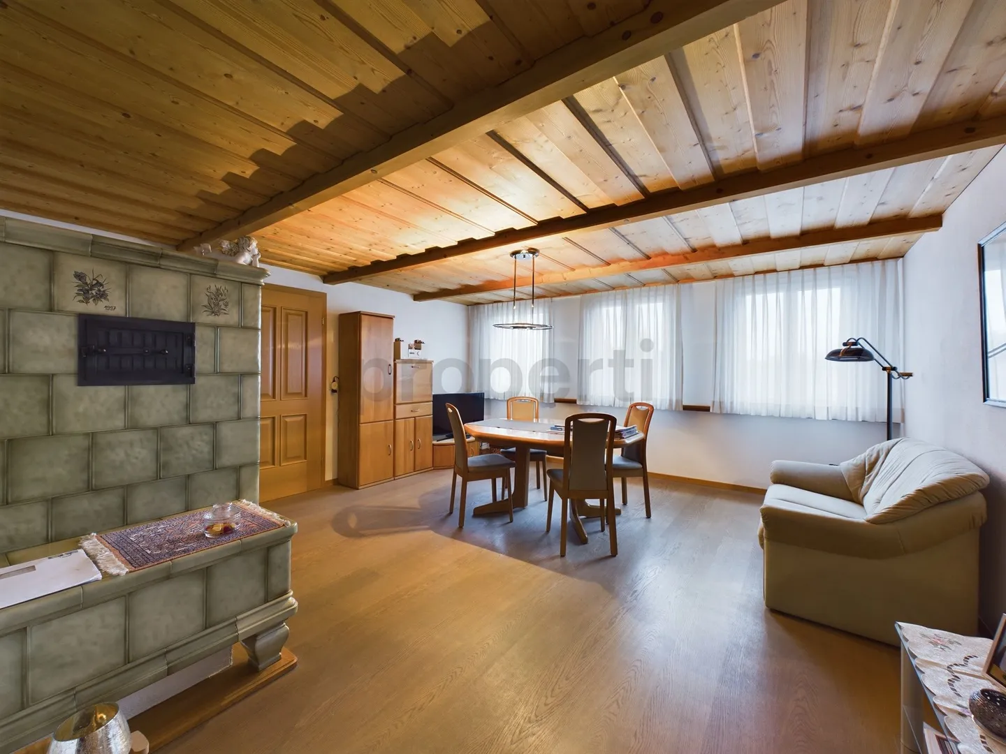 Affascinante casa unifamiliare con riserva di terreno e progetto preliminare per casa plurifamiliare - Foto 1 di 13