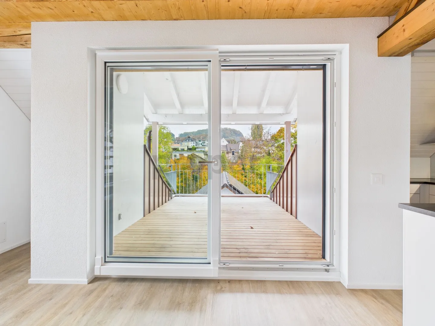 Exklusive Loftwohnung mit Galerie  Wohnen auf höchstem Niveau in Thayngen - Foto 6 von 10