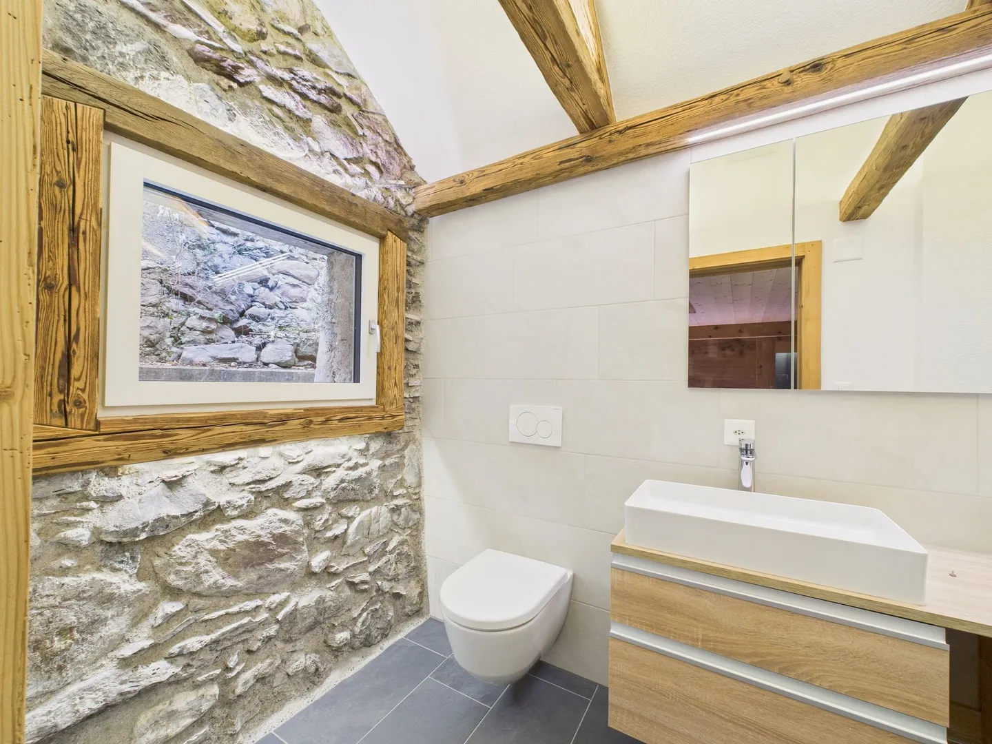 Bright single-family house with breathtaking views in Mühlehorn - Photo 10 of 12