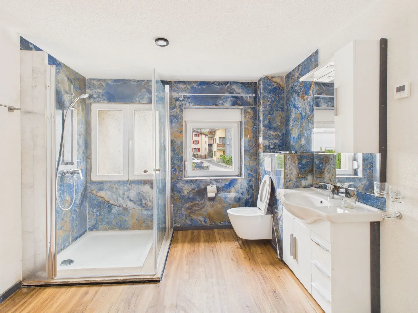 Appartamento affascinante di 2,5 stanze a Steg-Hohtenn con standard di costruzione moderno - Foto 6 di 9