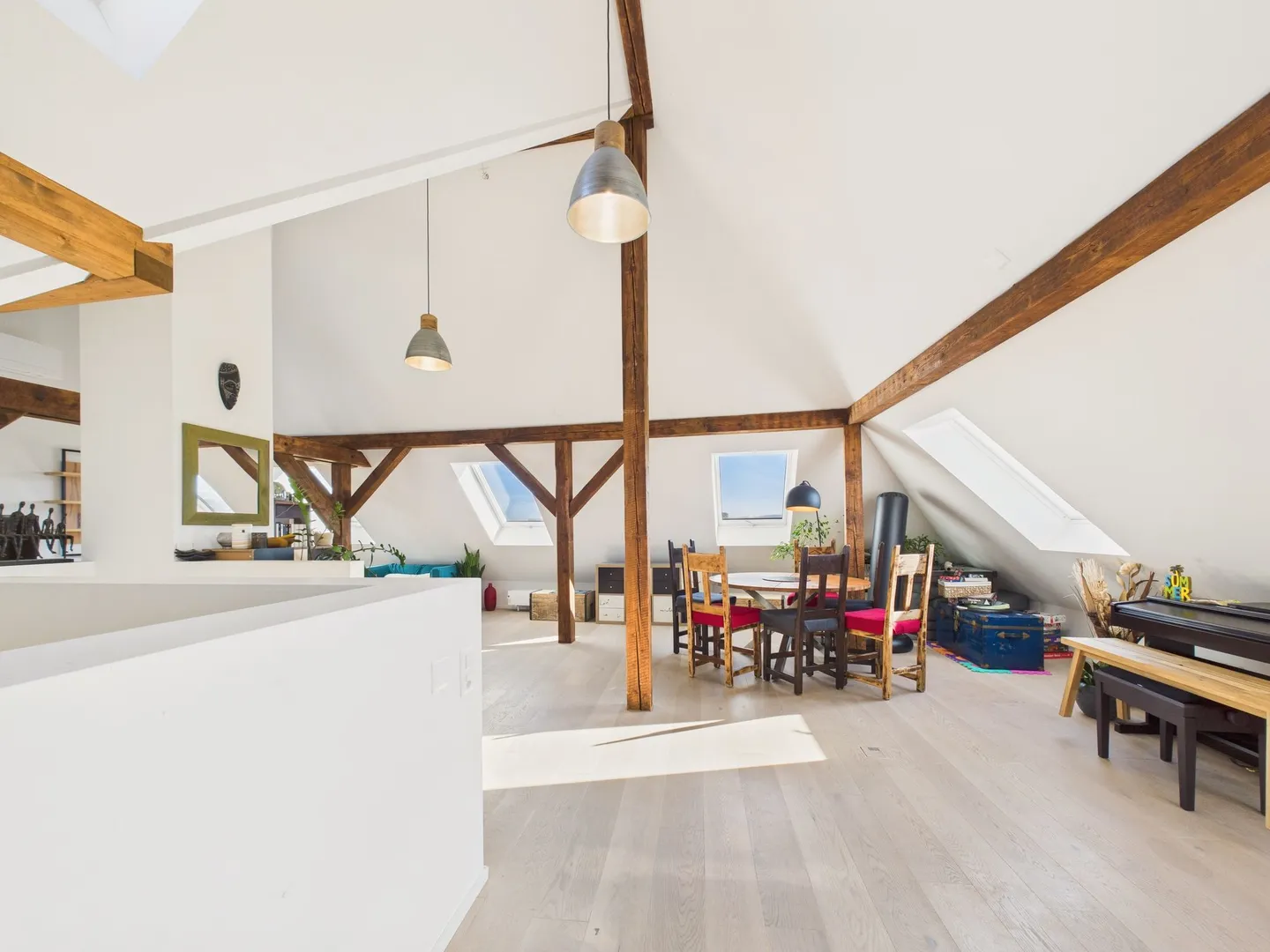 Charming 4.5-room maisonette apartment in Basel - Photo 4 of 11