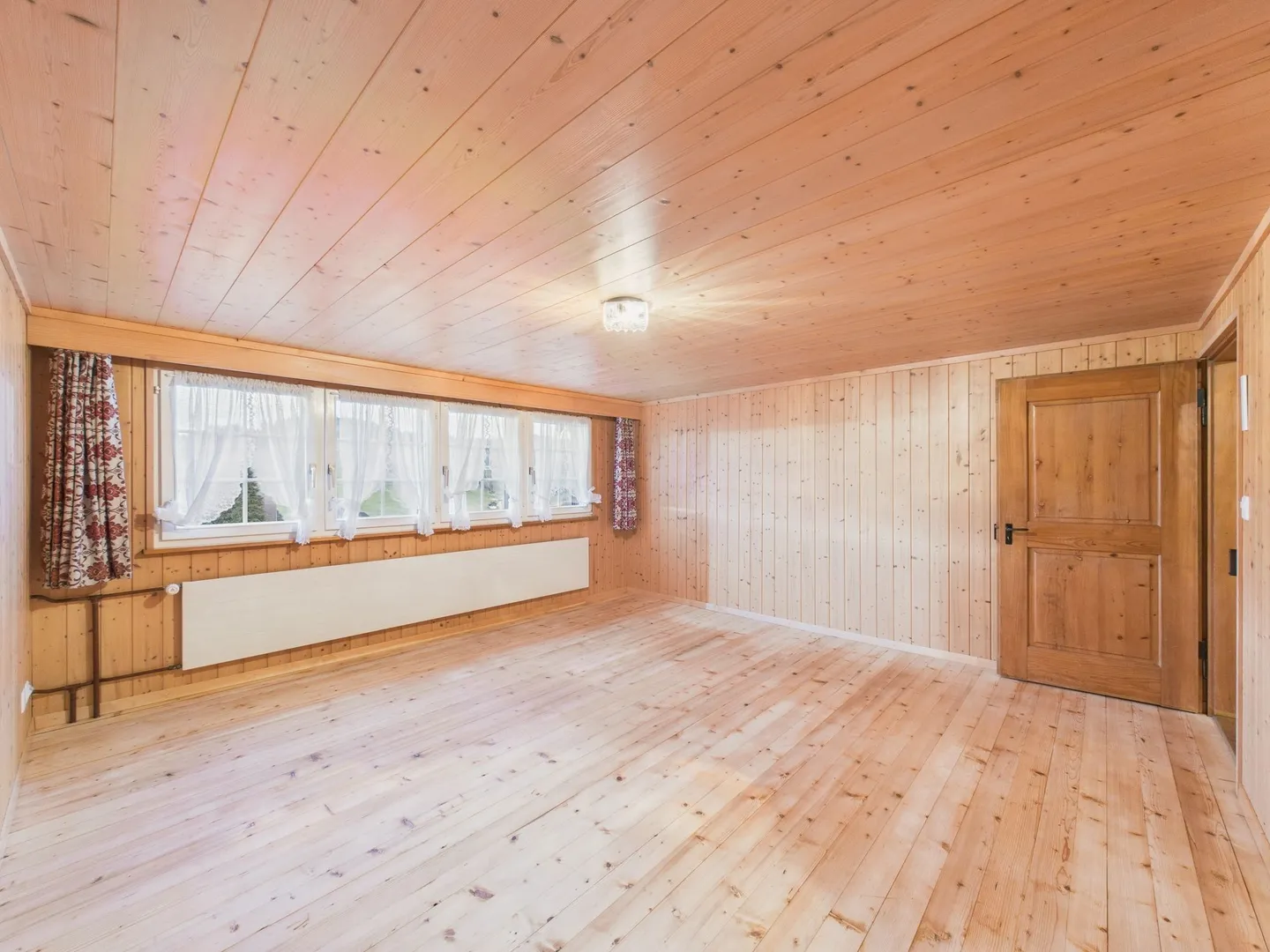 Neu renovierte 4.5-Zimmer Wohnung im stilvollen Altbau in Degersheim - Photo 4 of 10