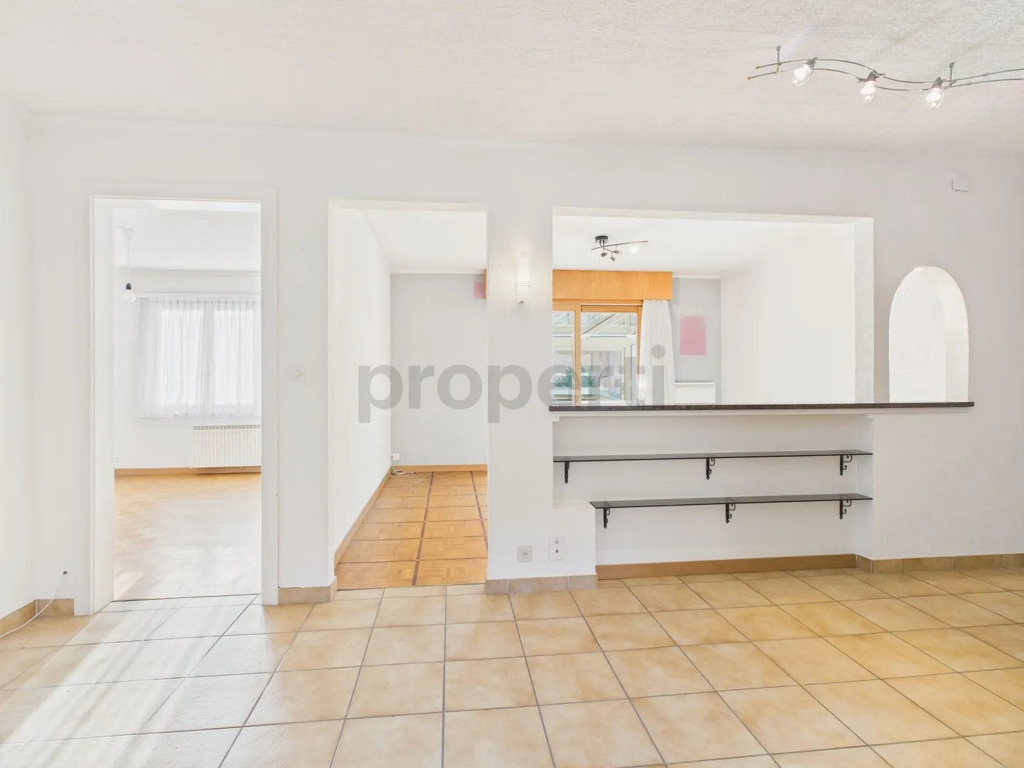 Spacieux 3.5 pièces  appartement avec vue dégagée à Vétroz - Foto 5 von 13