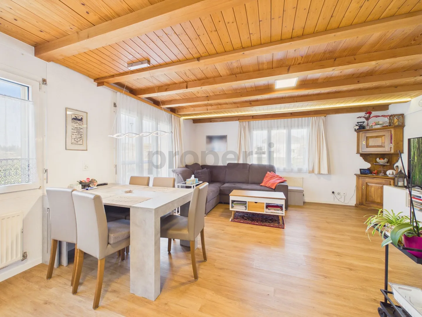 Charmante Wohnung mit Terrasse - Foto 4 von 13