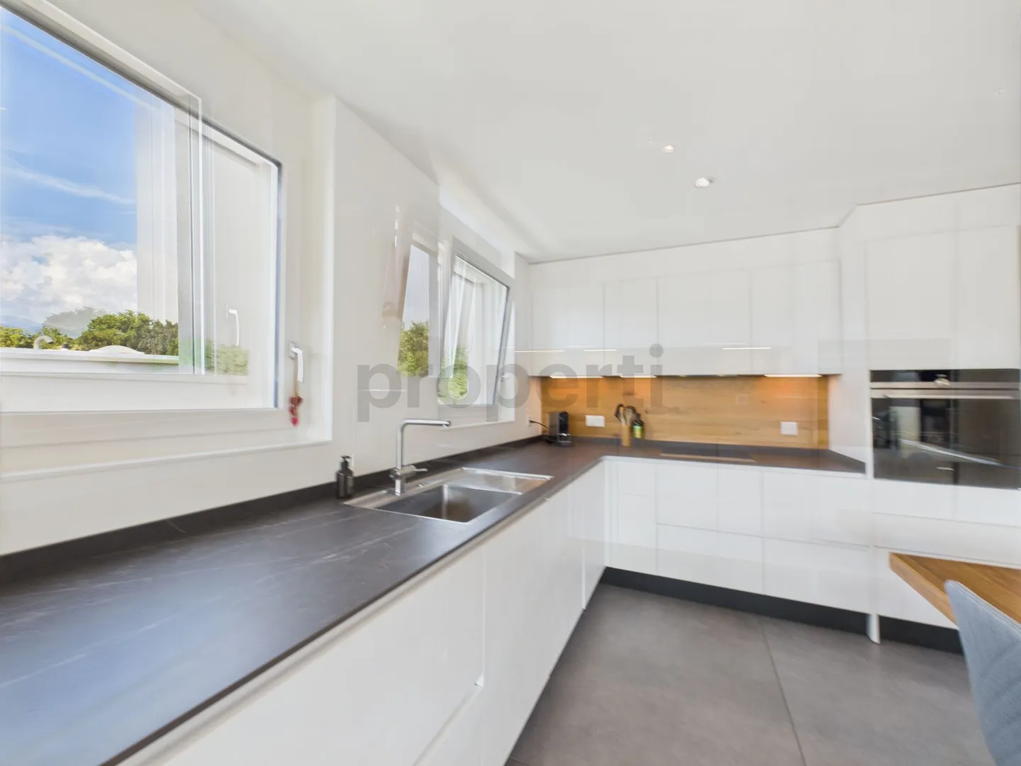 Bellissimo appartamento di 3,5 locali a Pazzallo, TI - Foto 4 di 12