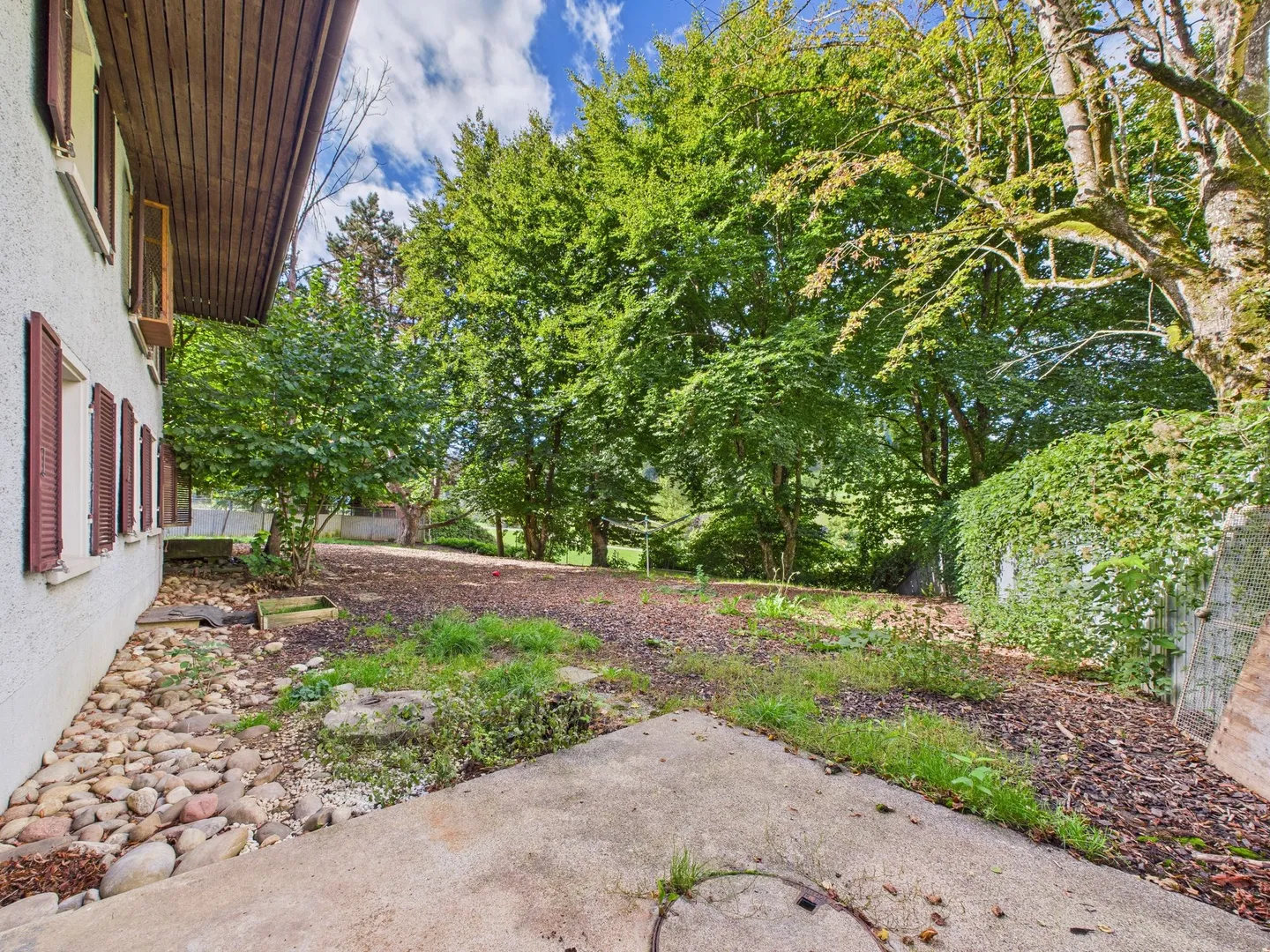 Charming 4.5-room maisonette apartment in a quiet location in Wittnau - Photo 9 of 10