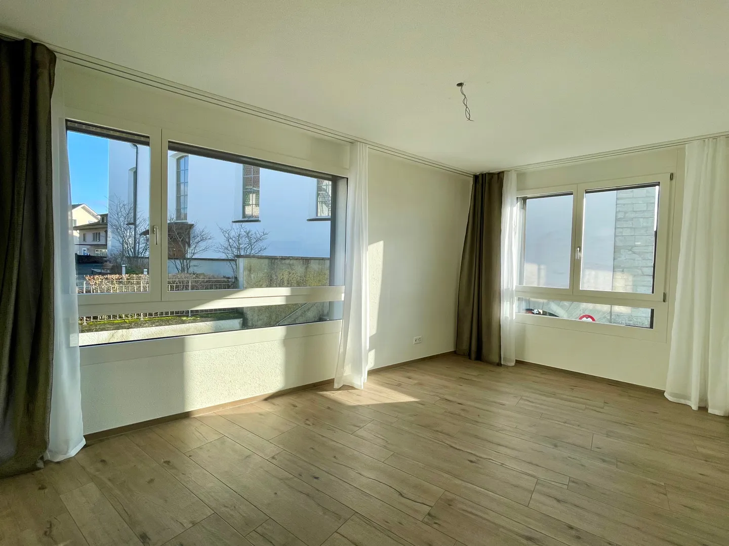 Spacious 3.5-room condominium with loggia in a quiet yet central location in Hägglingen - Photo 7 of 11