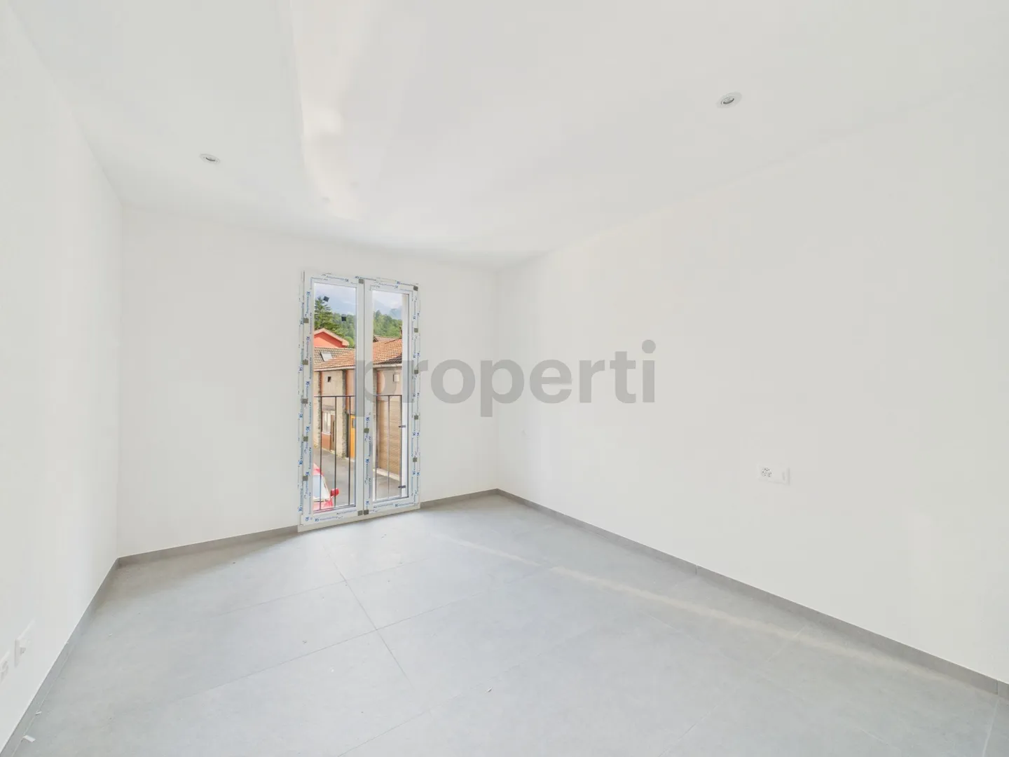 Modern 3.5 room apartment with electric car charging station, Biasca - Photo 6 of 13