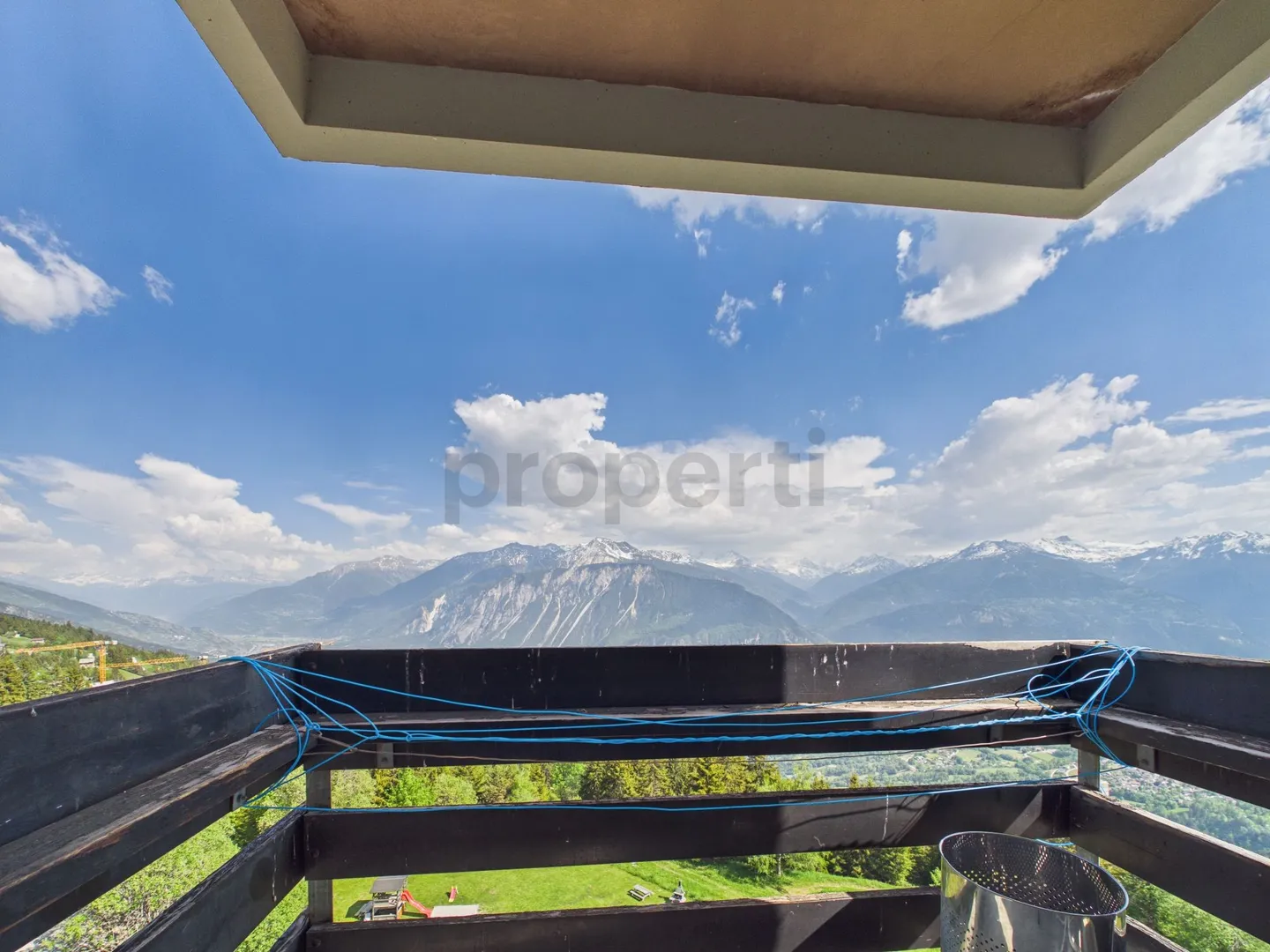 Wunderschöne 2,5 Zimmer mit Balkon in Aminona, Crans Montana - Foto 5 von 9