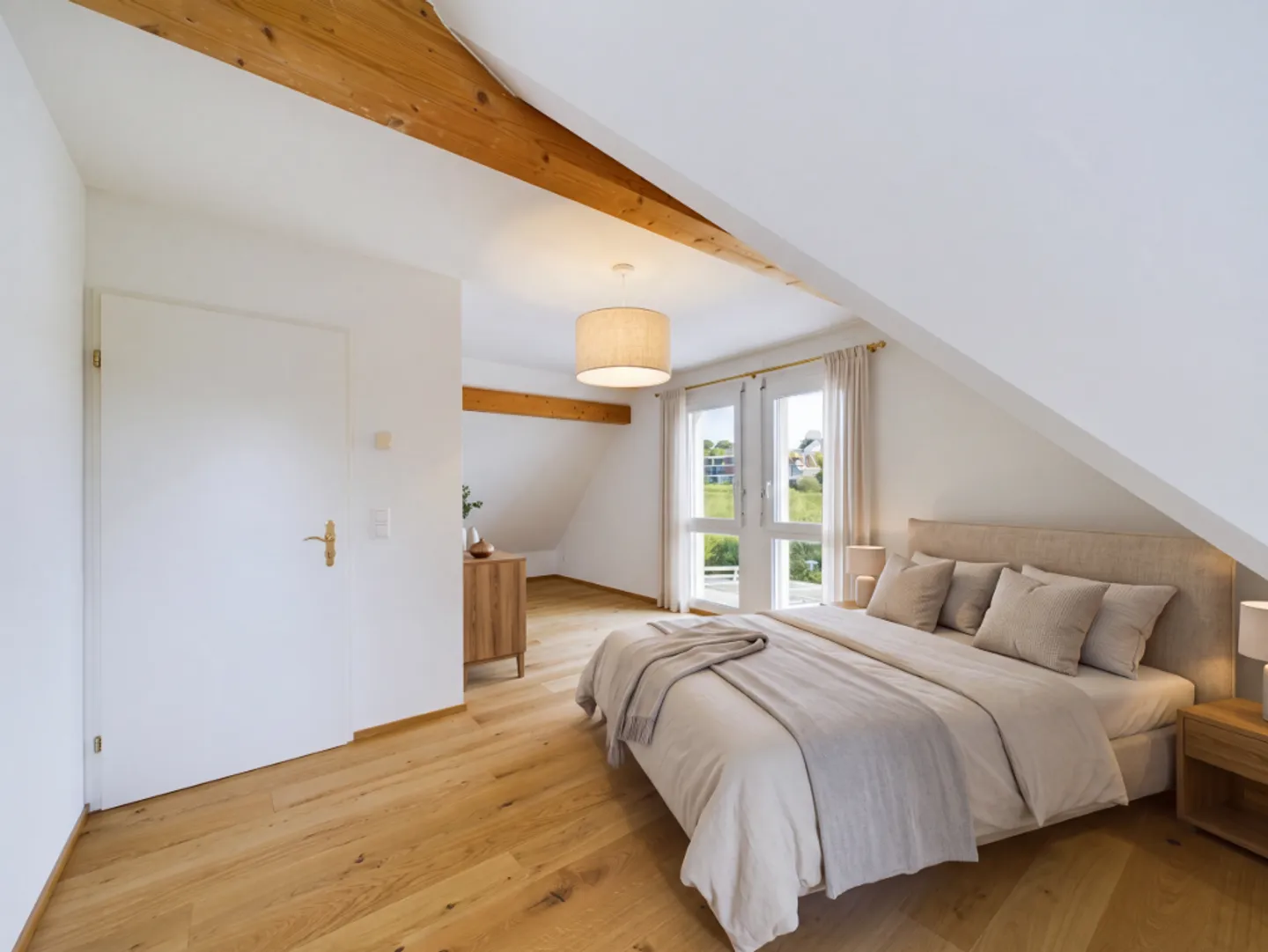 Charmantes Einfamilienhaus mit Garten - Foto 6 von 13