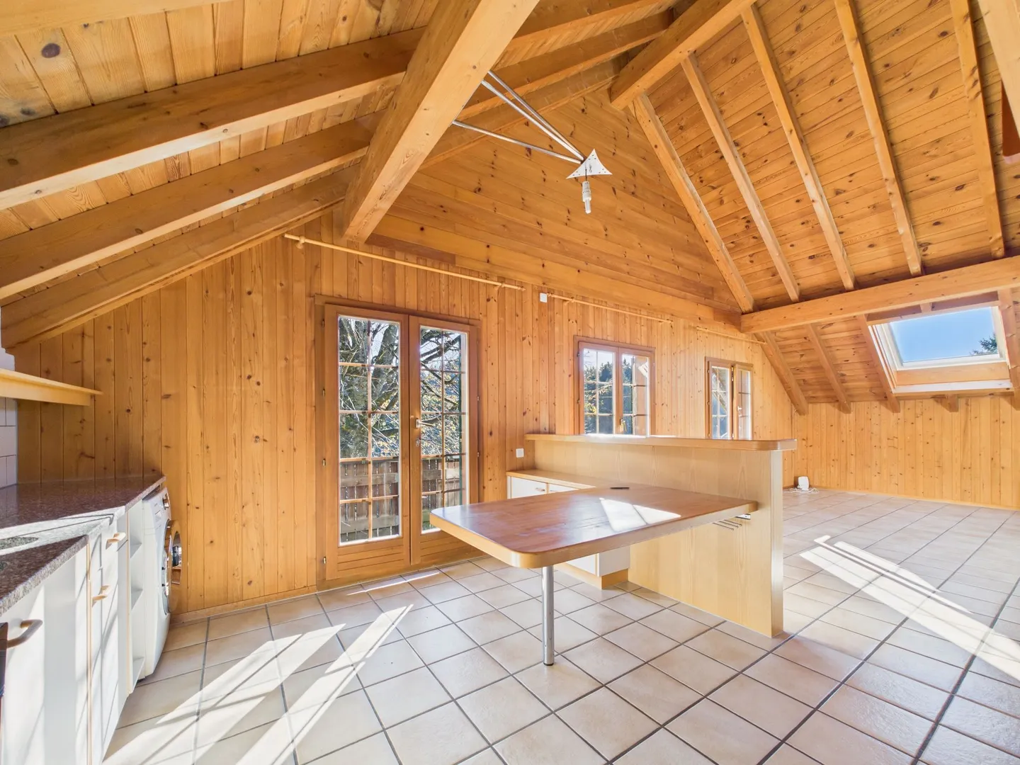 Appartamento affascinante 3.5 stanze nel verde con vista sulla foresta - Foto 4 di 12