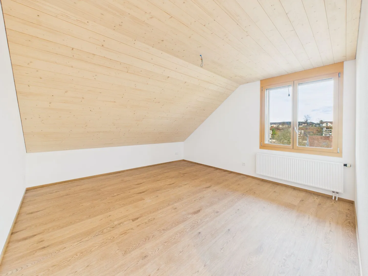 Helle 3.5-Zimmer Dachwohnung in Huttwil - Frisch renoviert! - Photo 6 sur 12