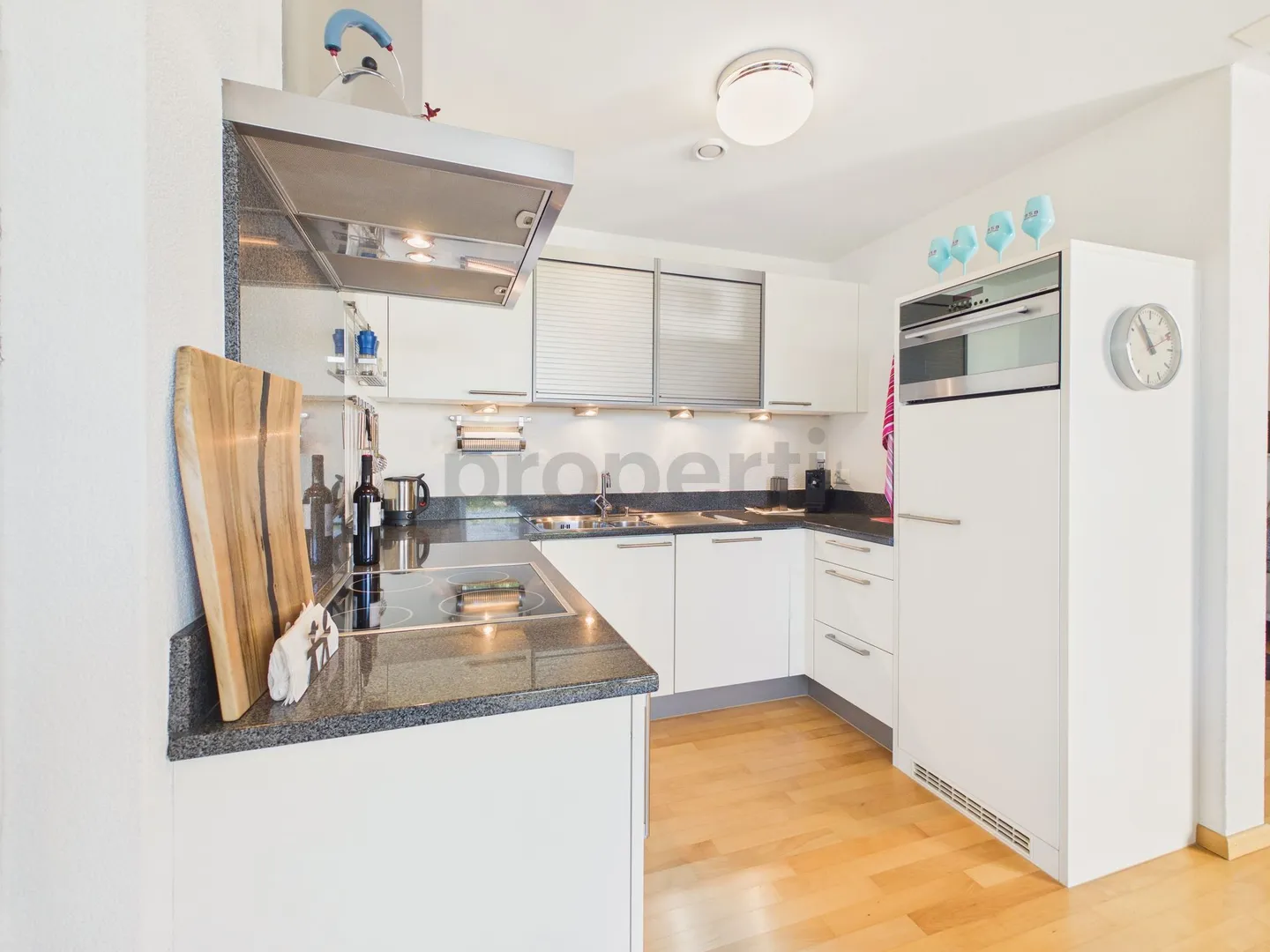 Appartement moderne 2.5 pièces à Binz - entièrement meublé. - Photo 5 sur 8