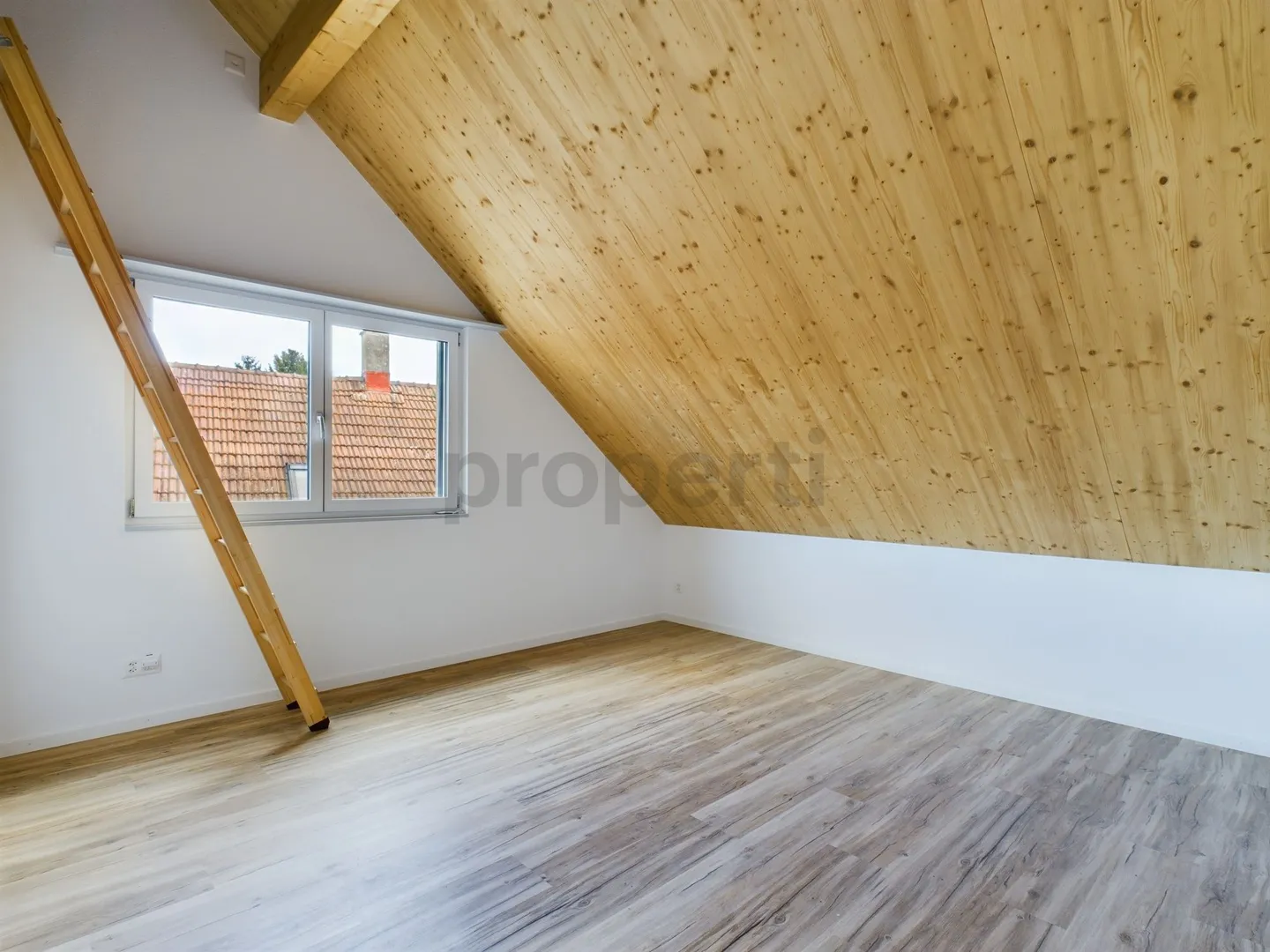 Exklusive 6.5-Zimmer-Dachwohnung mit Dachterrasse in Neftenbach - Foto 5 di 11