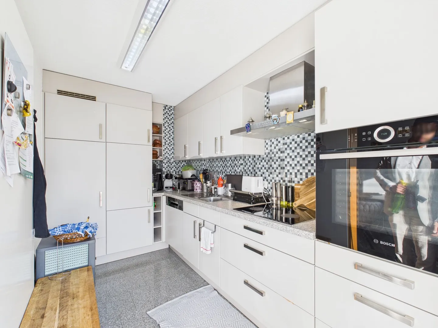 Charming 4-room apartment in a sought-after location in Oberglatt, Canton Zurich - Photo 2 of 7