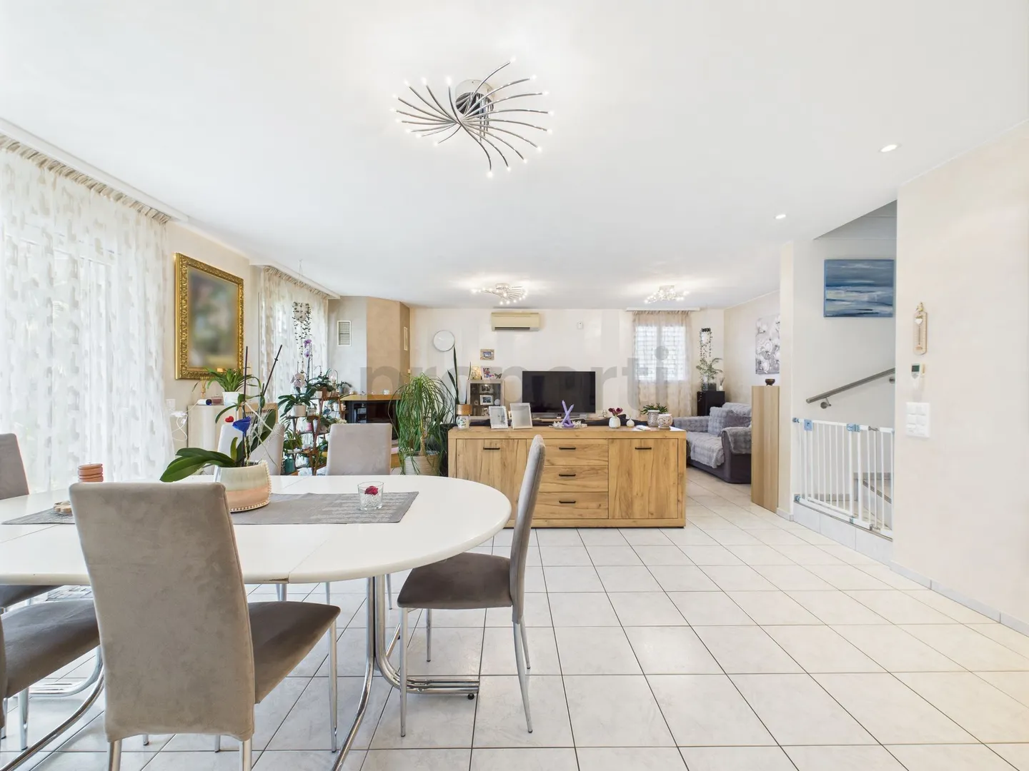 Cozy single-family home in Cugnasco, TI - Photo 2 of 13