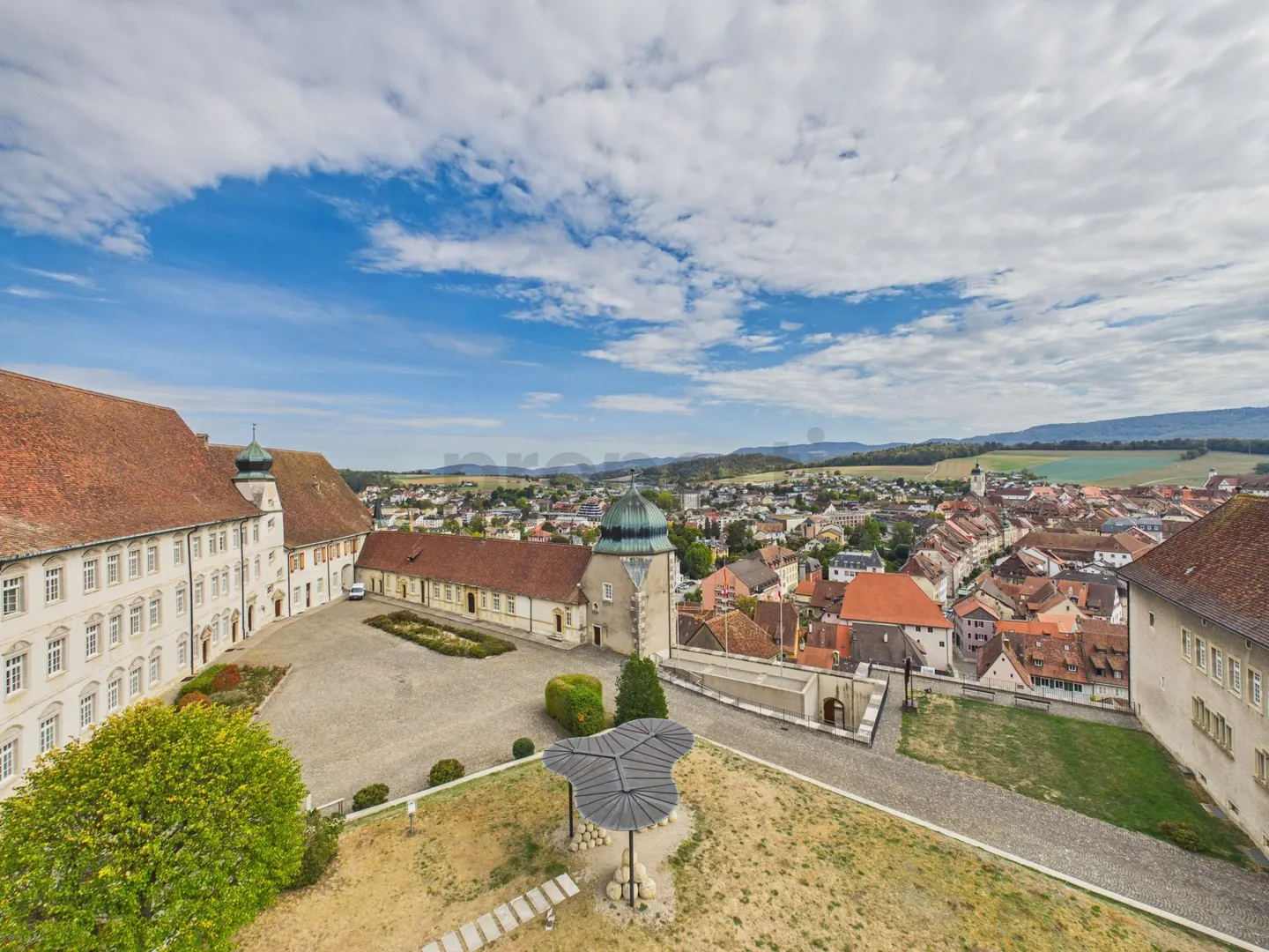 Immeuble mixte au cSur de la vieille ville de Porrentruy :  rénovation complète en cours, livraison clé en main - Foto 6 di 8