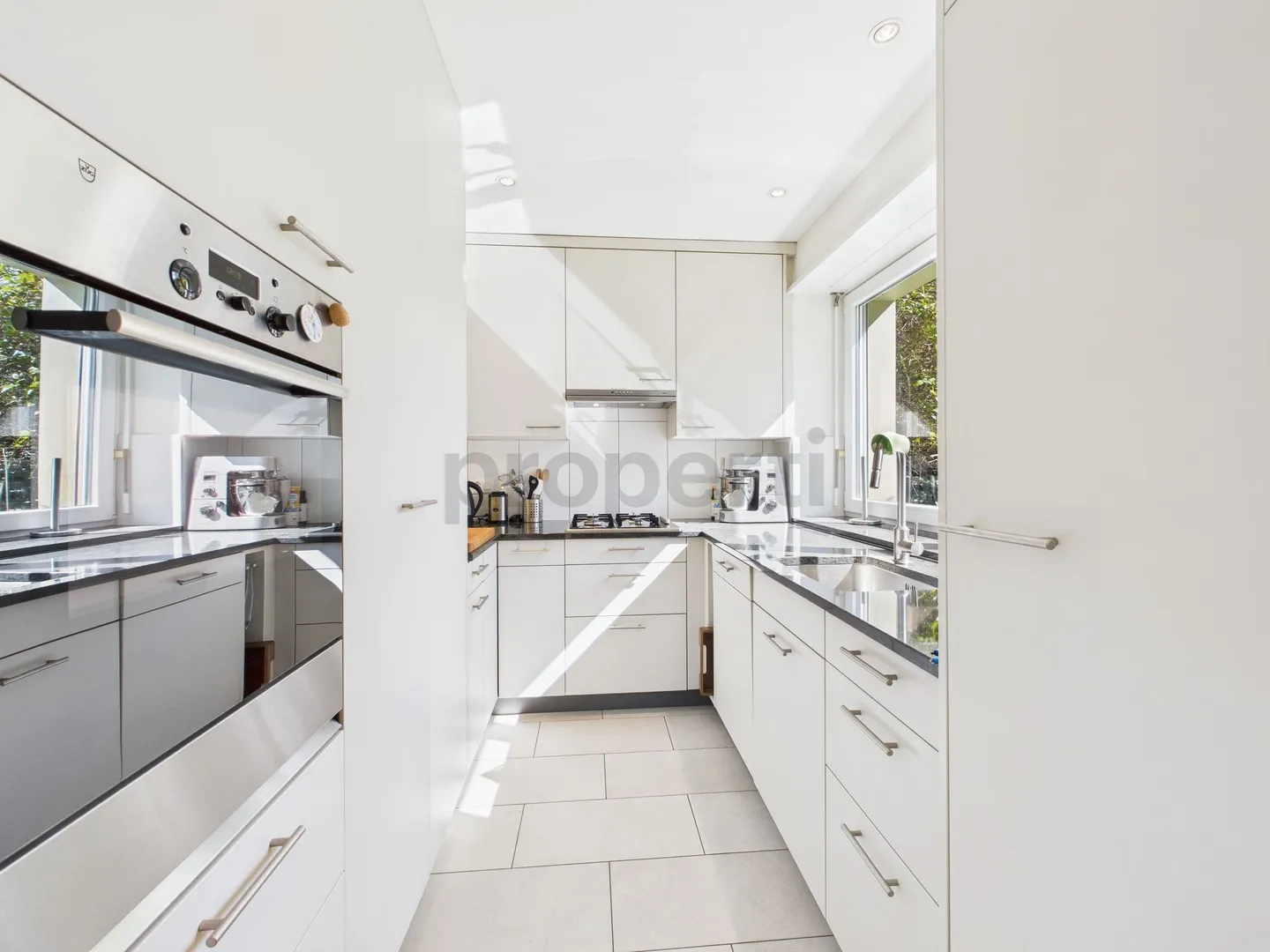 Bright 3.5-room apartment in Basel - Photo 4 of 10