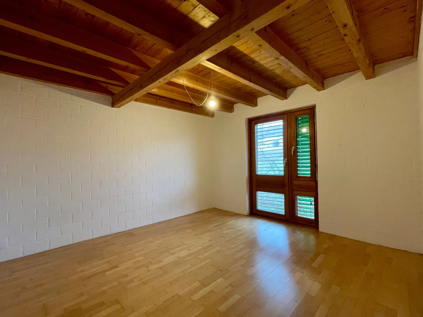 Maison individuelle spacieuse de 5,5 pièces avec jardin et abri de jardin à Wislikofen - Photo 8 sur 13