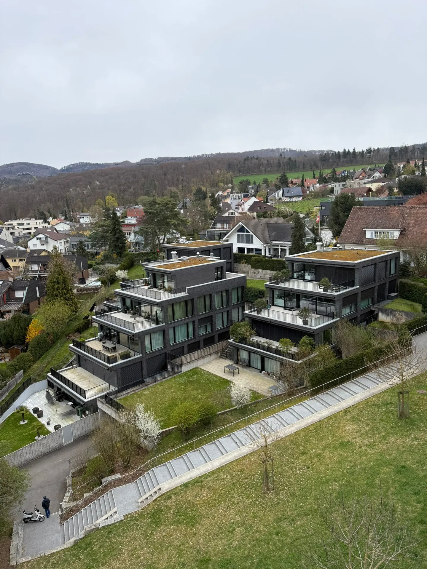 Luxuriöse 3.5-Zimmer Wohnung - Foto 1 von 13