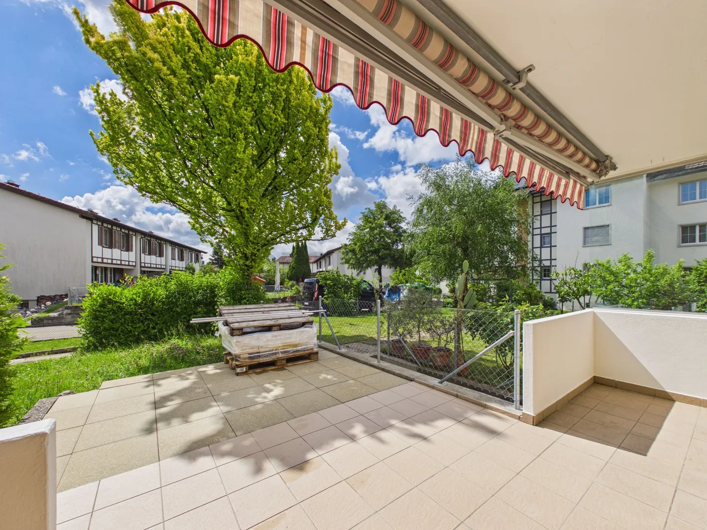 Appartement de jardin 3.5 pièces récemment rénové et central à Uster - Photo 8 sur 9