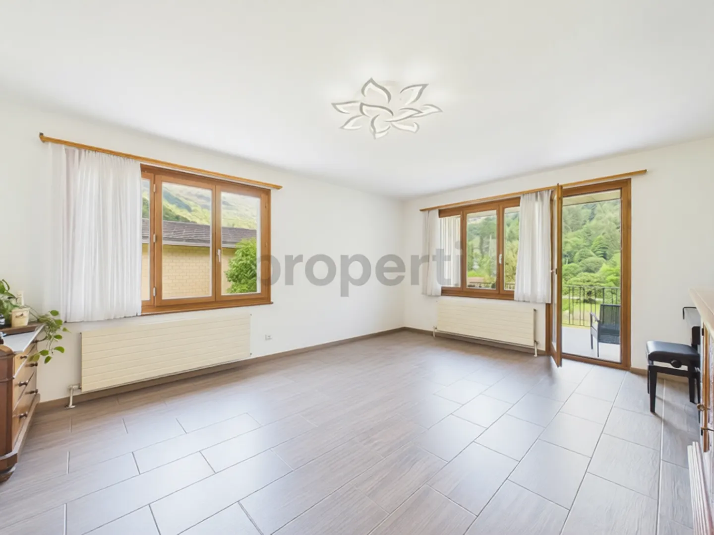 Single-family/duplex house with a view of the Piumogna waterfall - Photo 2 of 12