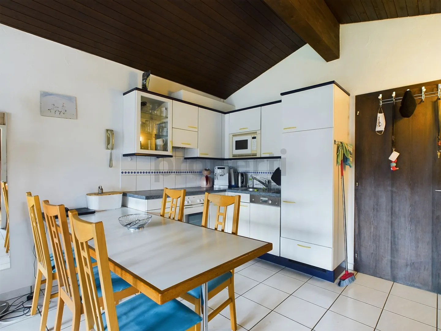 Bel et spacieux appartement de vacances de 2,5 pièces avec sauna privé dans le village de Flims - Photo 1 sur 9