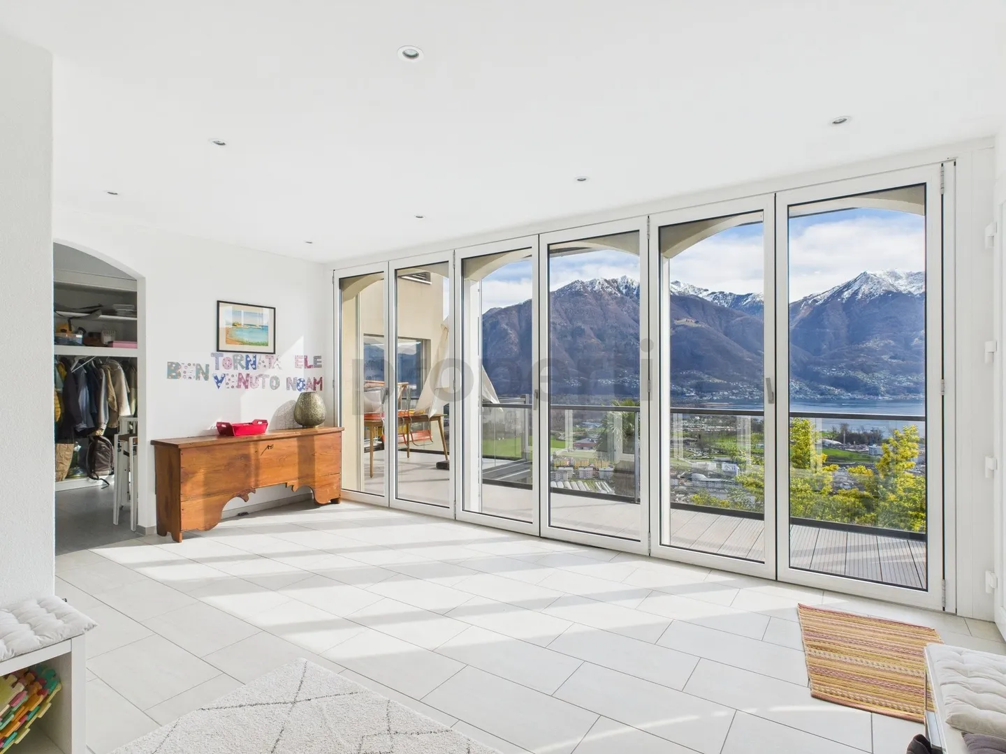 House in the Hills with Panoramic View of Lake Maggiore - Photo 2 of 13