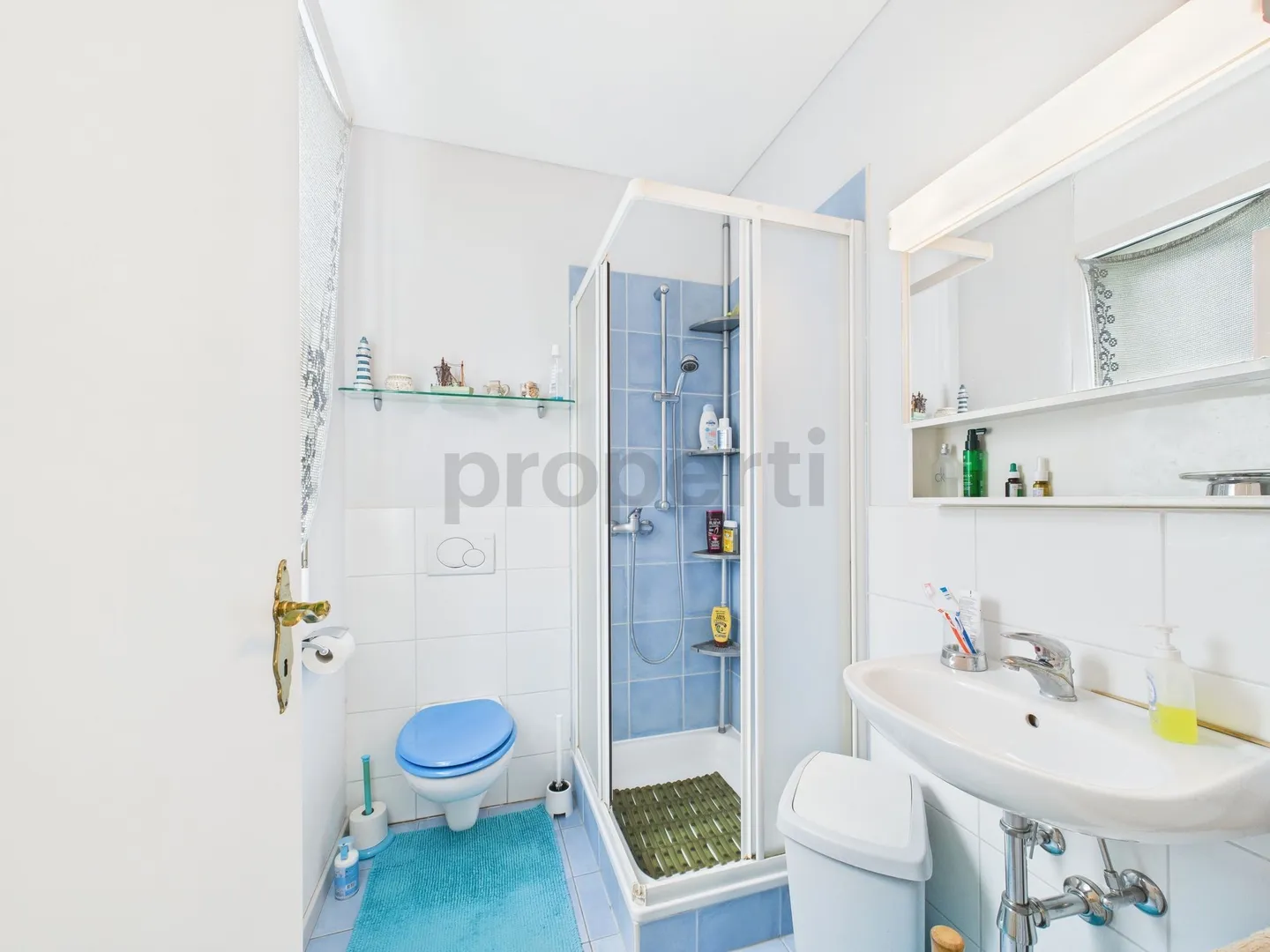 Exclusive 4.5-room apartment in Bellinzona, TI - Modern comfort in a central location - Photo 8 of 10