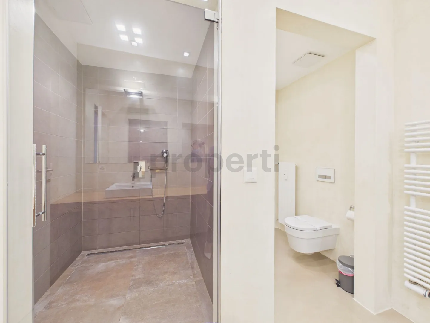Elegant 2.5-room apartment of recent construction, Lugano - Photo 8 of 9