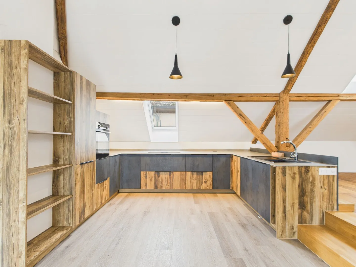 Modern and renovated loft in Bôle with charm, view and sunlight - Photo 2 of 9