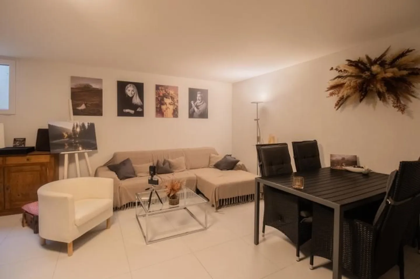 Appartement moderne de 3,5 pièces avec ascenseur et pièces annexes, Hunzenschwil - Photo 4 sur 9