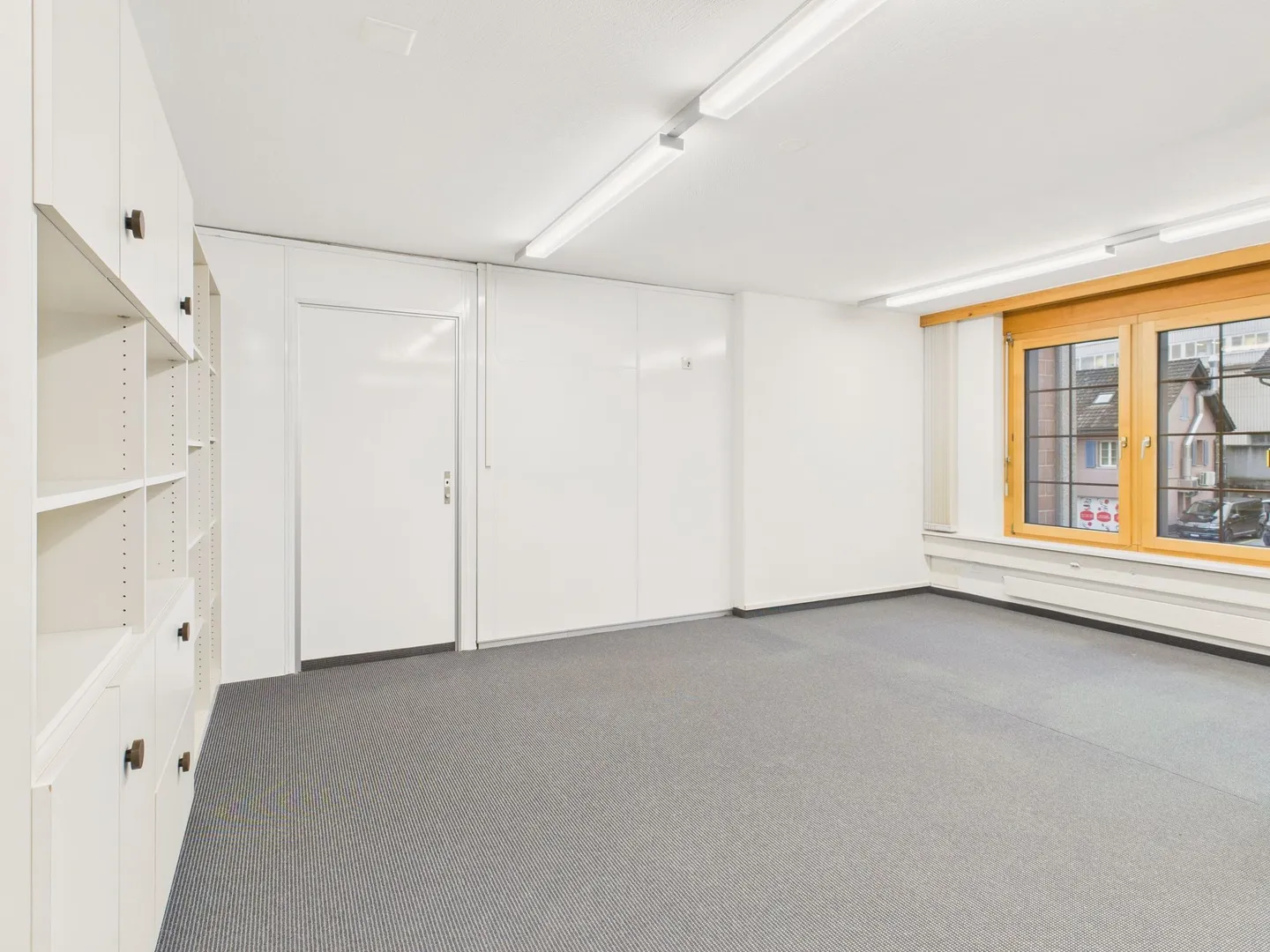 Frisch renovierte 2.5-Zimmer-Wohnung mit Seesicht in zentraler Lage Freienbach - Photo 4 sur 7