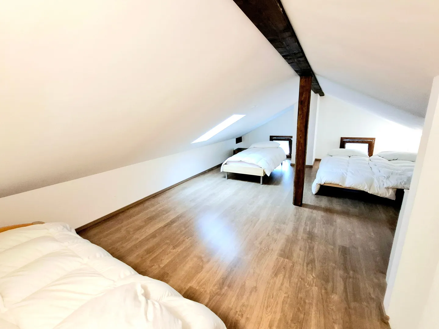Appartement moderne de 3,5 pièces sur deux niveaux à Verzasca - Photo 5 sur 9